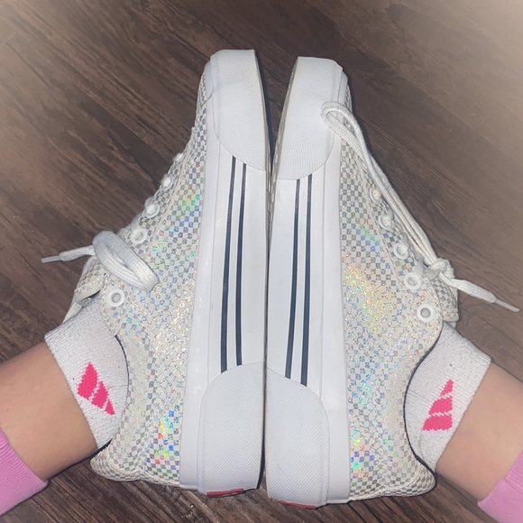 Iridescent low top Vans size 7 EUC - Picture 4 of 8